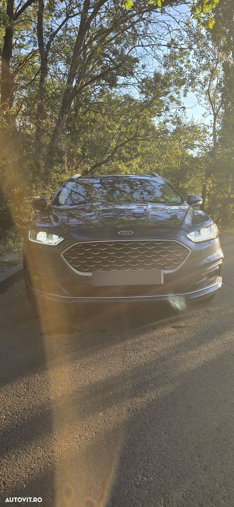 Ford Mondeo 2.0 HEV Vignale - 19