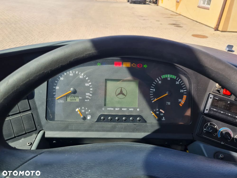 Mercedes-Benz Intouro - 29