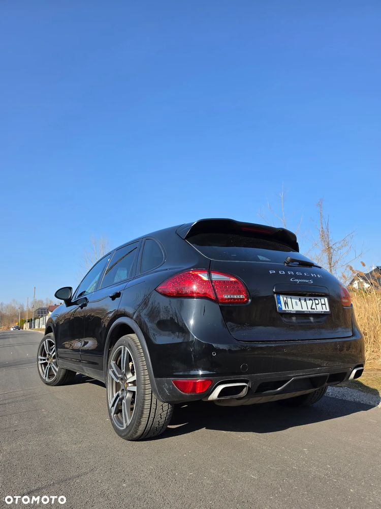Porsche Cayenne S - 4