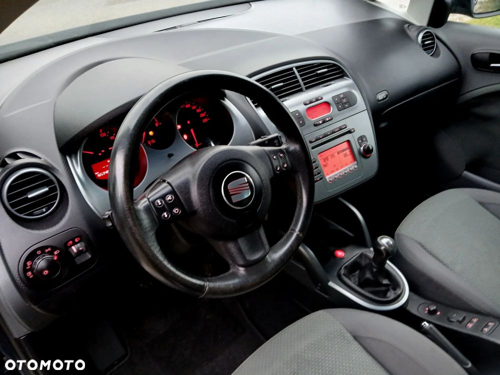 Seat Altea 1.6 Reference Comfort - 13