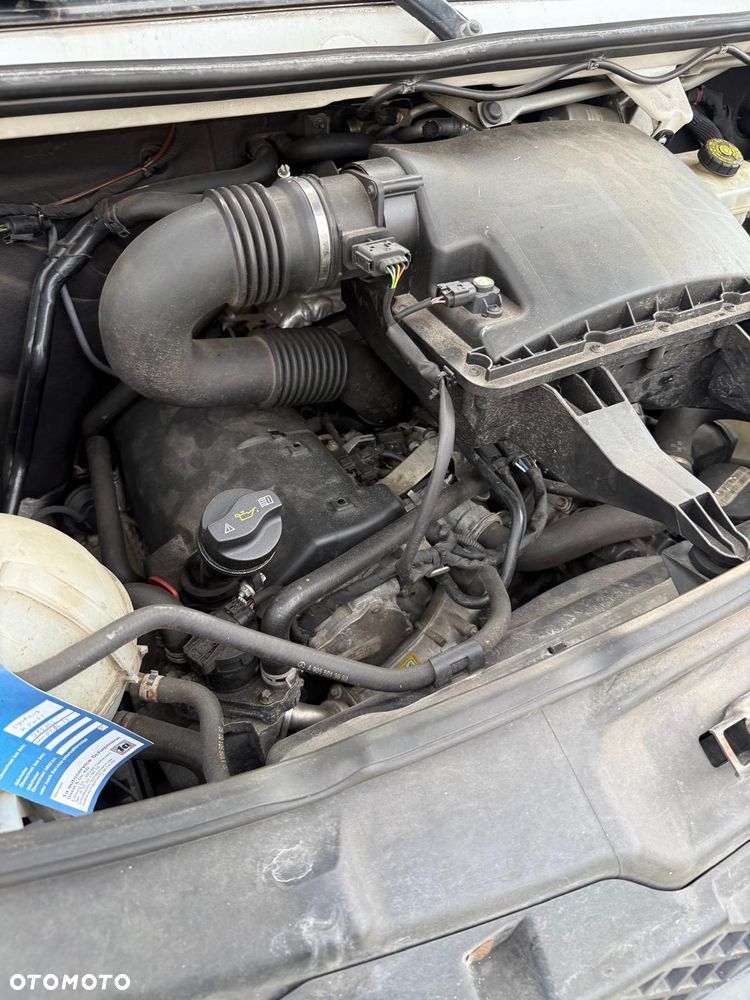 Mercedes-Benz Sprinter - 10