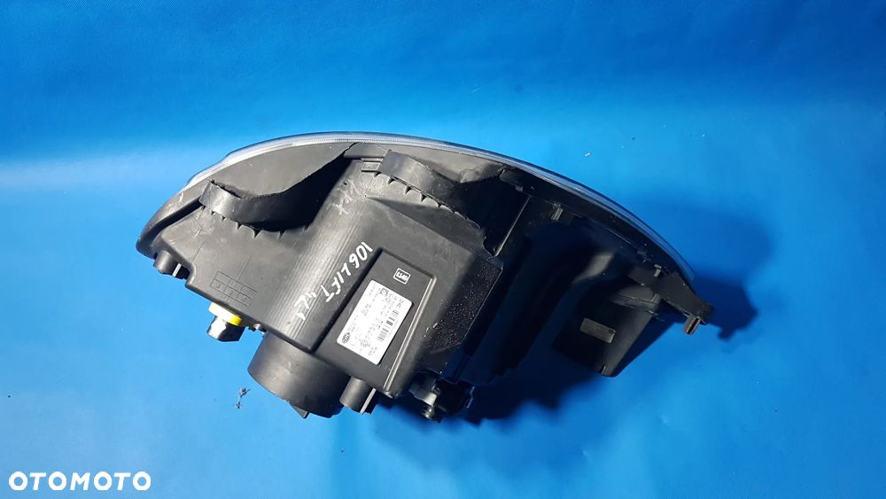 REFLEKTOR LAMPA LEWA DAF XF 106 , CF EURO 6 LIFT 1939777 - 3