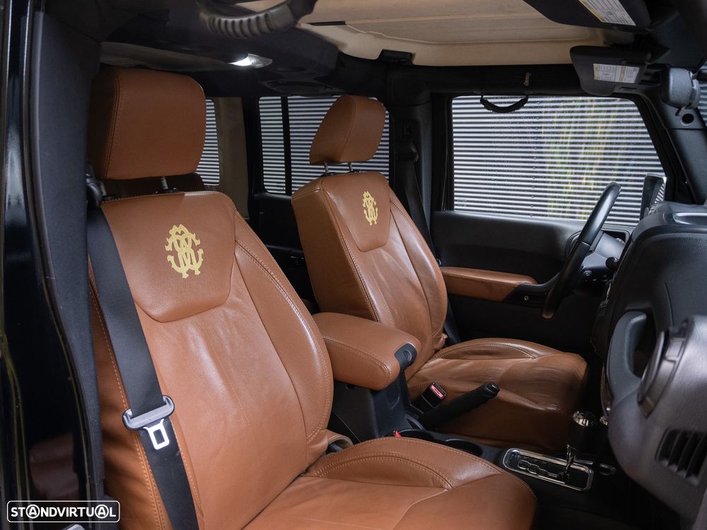 Jeep Wrangler Unlimited - 23