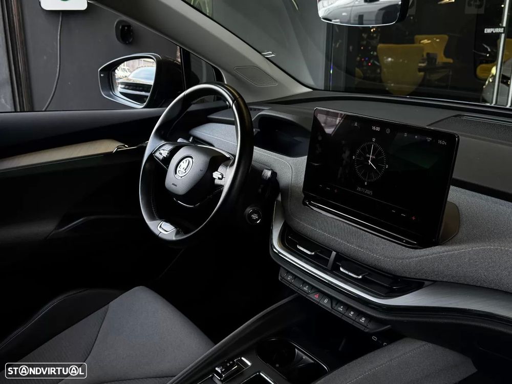 Skoda Enyaq iV 60 - 36