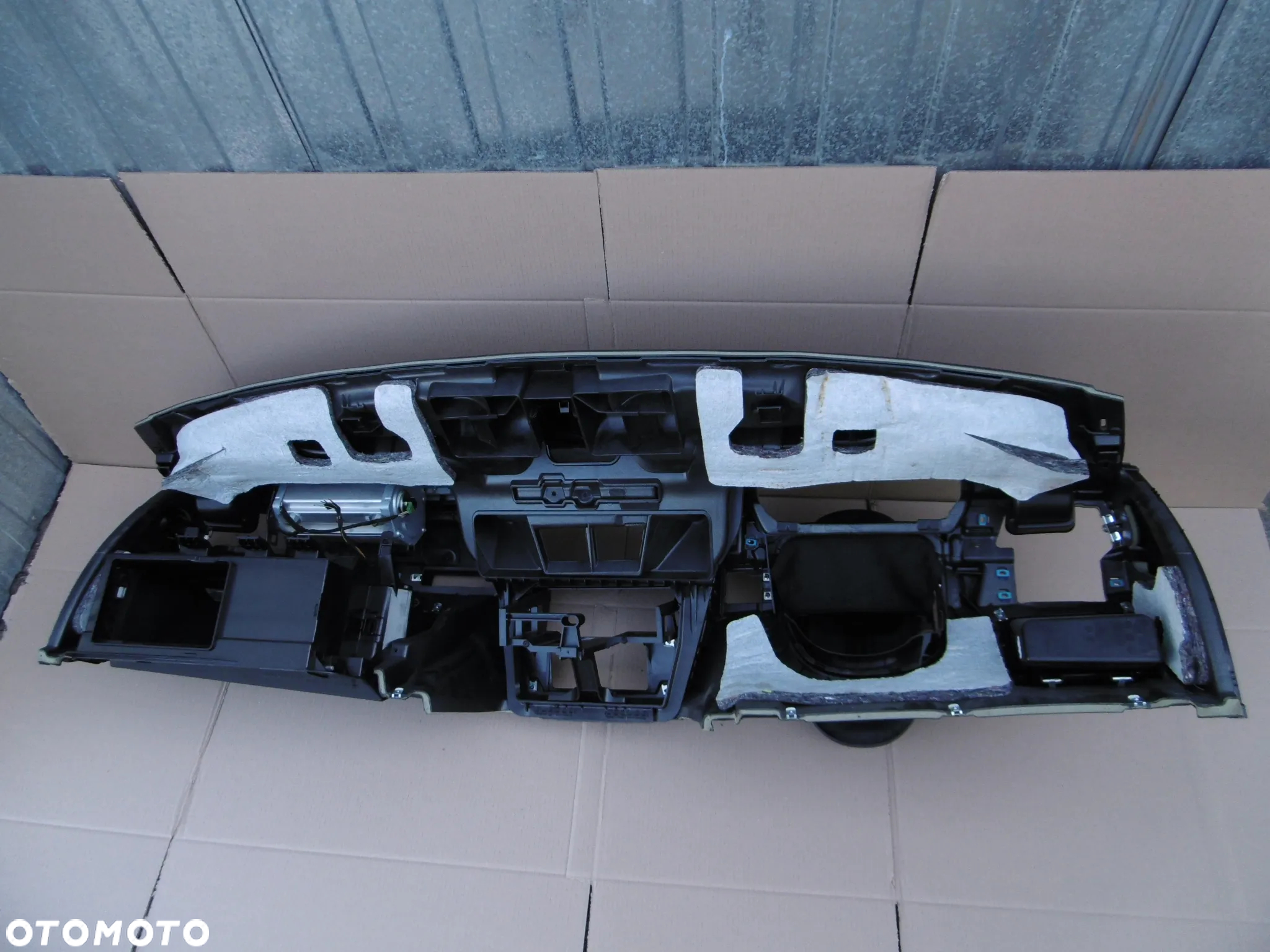 Deska rozdzielcza konsola poduszka pasażera BMW e90 e91 e92 e93 - 11