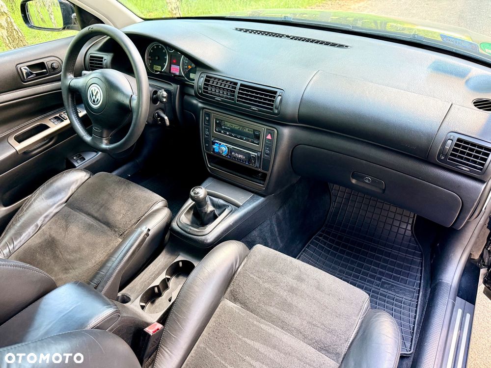 Volkswagen Passat 2.0 Highline - 16
