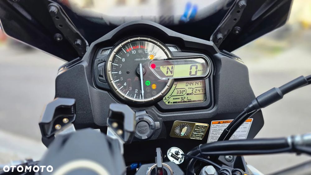 Suzuki V-STROM - 4