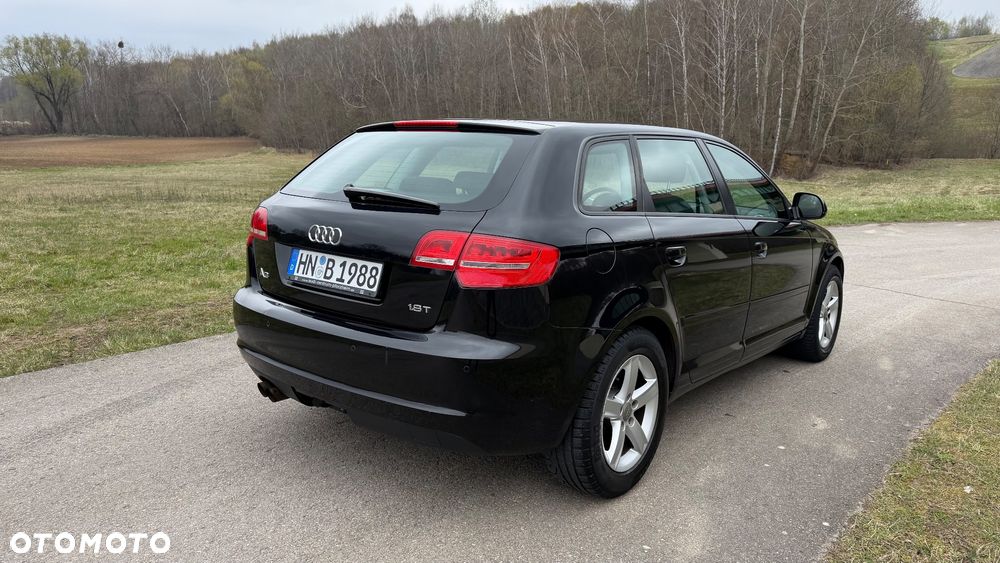 Audi A3 Sportback 1.8 TFSI Ambition - 28