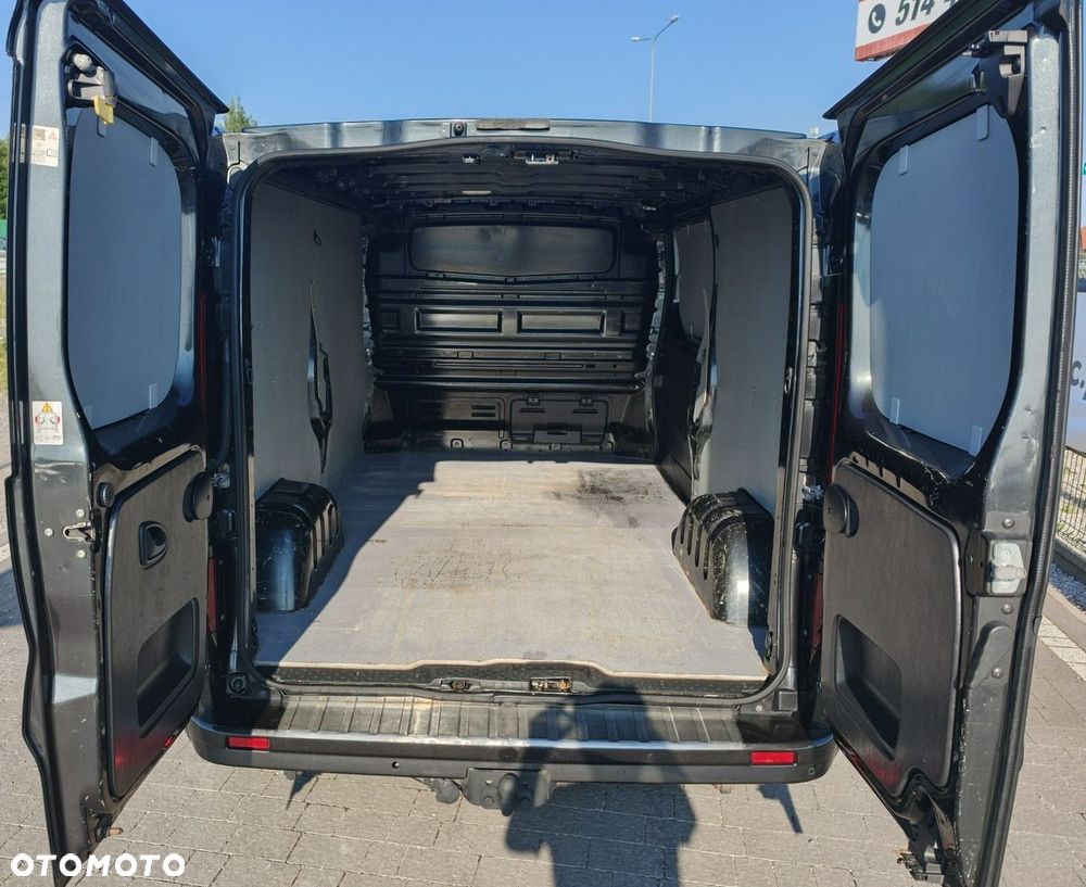 Opel Vivaro - 12
