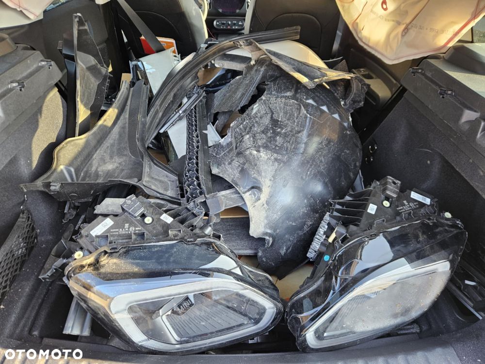 MINI Countryman C Classic Trim - 10