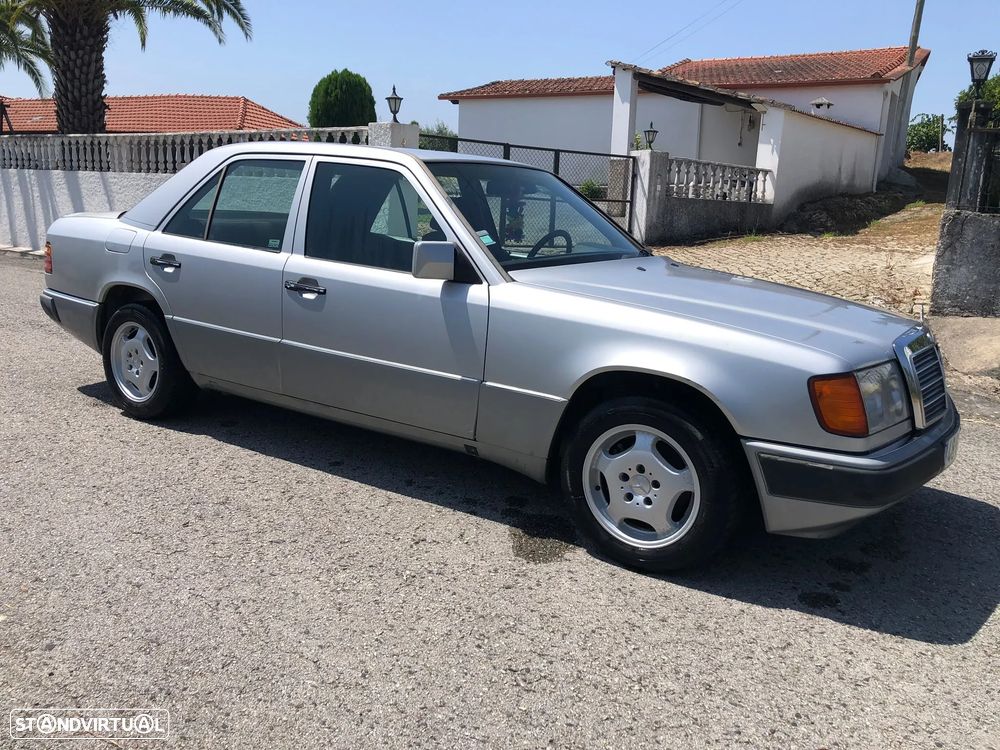 Mercedes-Benz E 200 D - 6