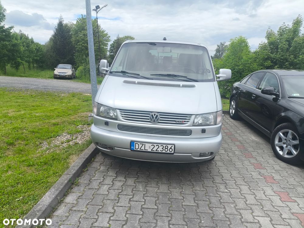 Volkswagen Multivan - 19