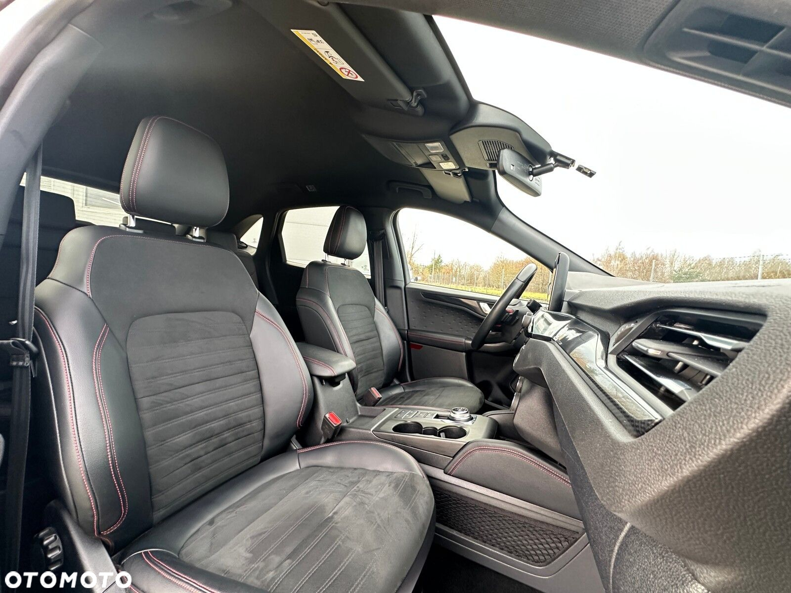 Ford Kuga 2.0 EcoBlue AWD ST-Line X - 14