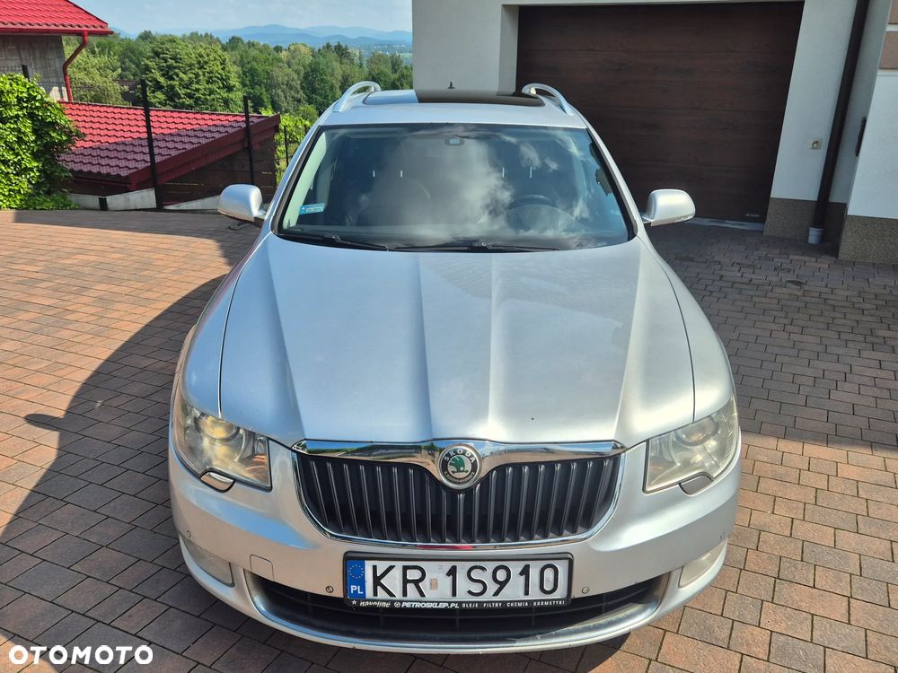 Skoda Superb 2.0 TDI DSG Exclusive - 4