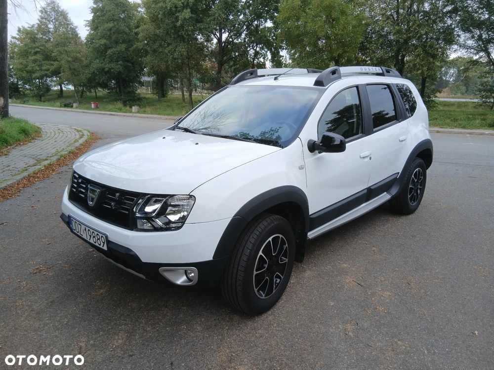 Dacia Duster 1.6 SCe Blackshadow S&S - 14