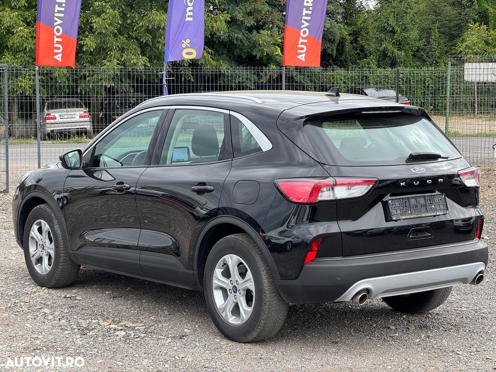 Ford Kuga 1.5 EcoBoost 2x4 Cool & Connect - 4