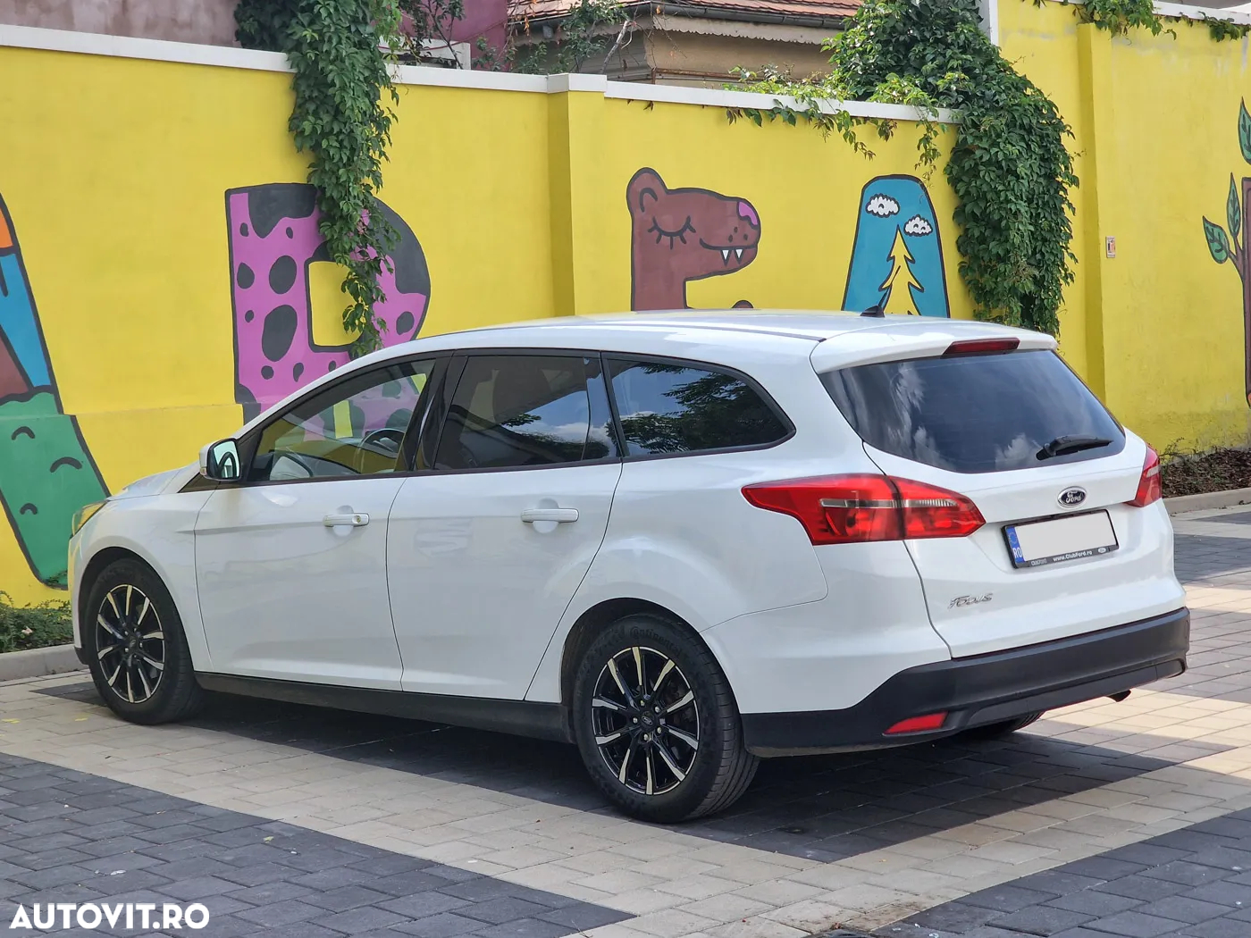 Ford Focus 1.6 Ti-VCT Powershift Trend - 10