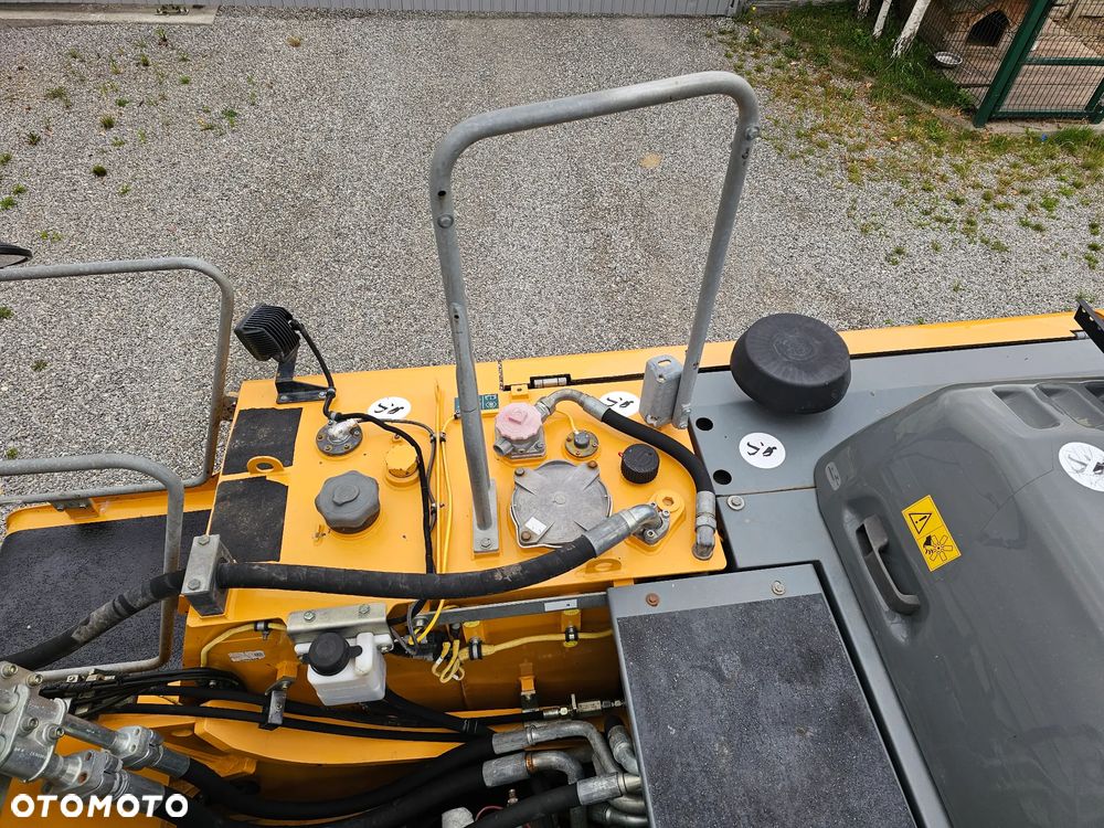 Liebherr R 922 LC R922 LC - 22