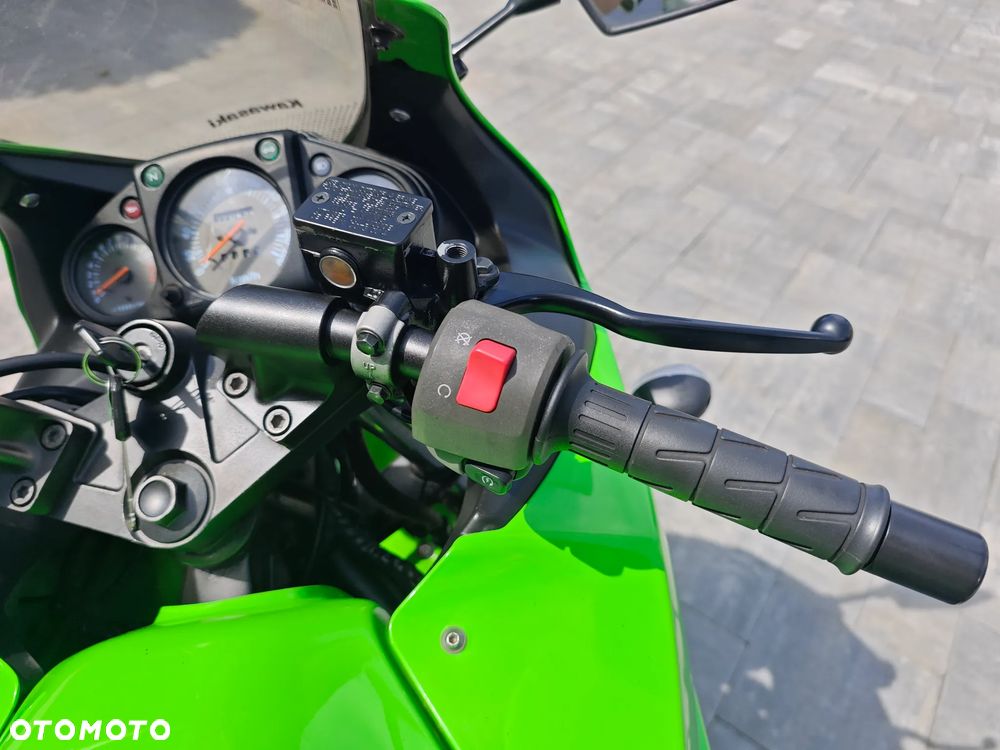 Kawasaki Ninja 250R - 19