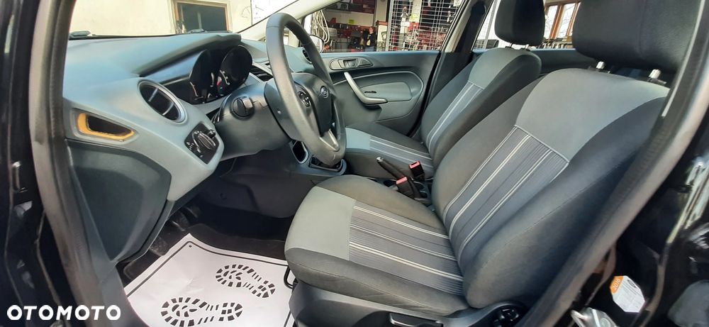 Ford Fiesta - 29