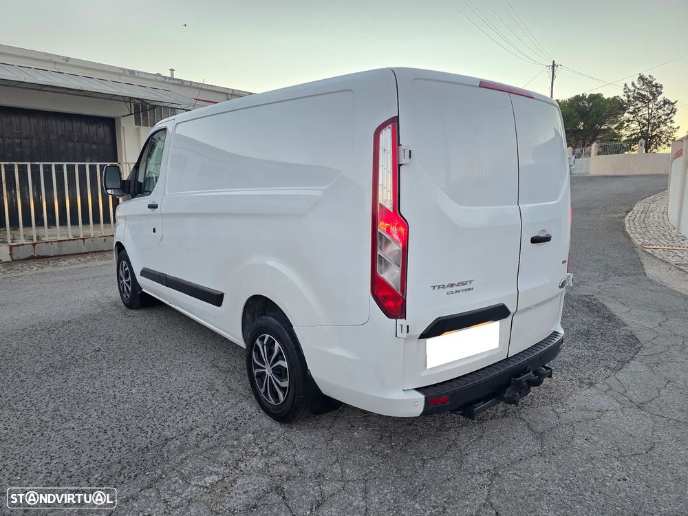 Ford TRANSIT CUSTOM 2.0 TDCI 130CV LEDS AC IMPECAVEL ACEITO RETOMA - 2