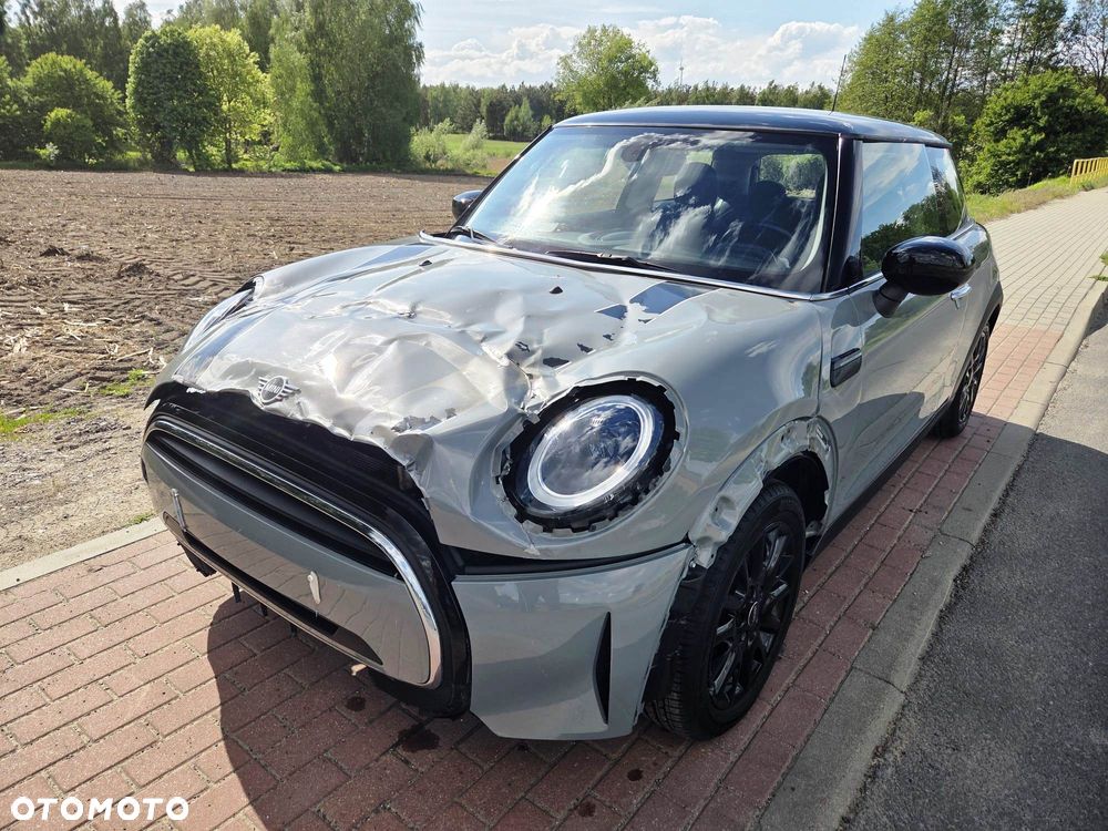 MINI Countryman Cooper Essential Trim - 6