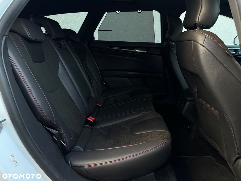 Ford Mondeo 2.0 EcoBlue Allrad ST-Line - 37