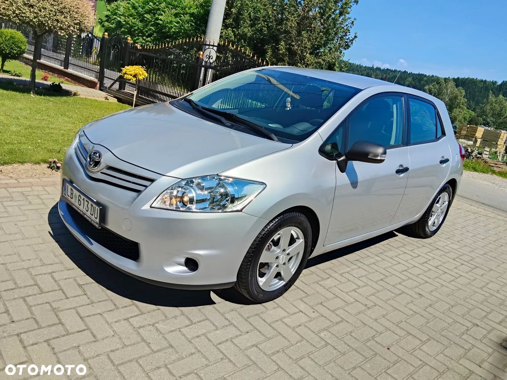 Toyota Auris 1.33 VVT-i - 2