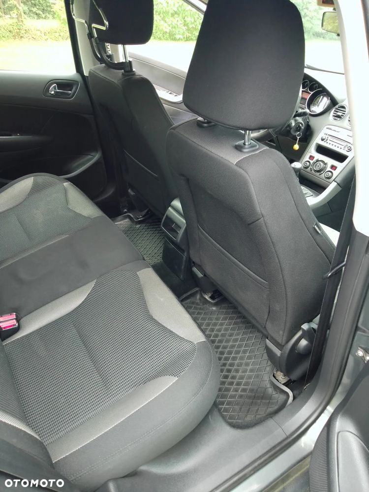 Peugeot 308 1.6 Premium - 11