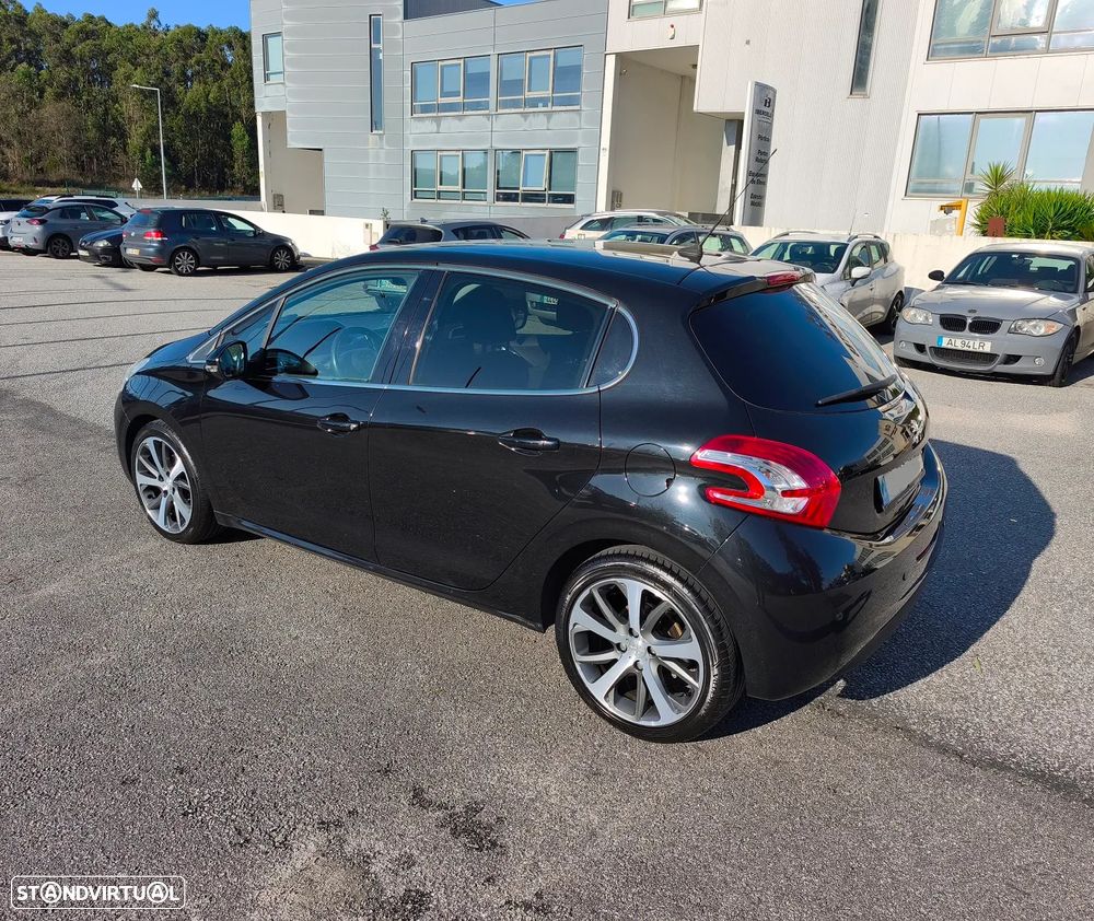 Peugeot 208 1.6 BlueHDi Allure - 3