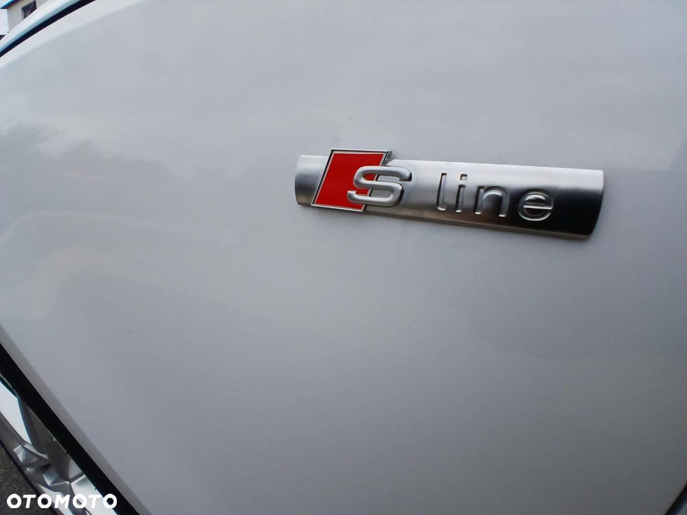 Audi A4 Avant 2.0 TDI DPF clean diesel S line Sportpaket - 34