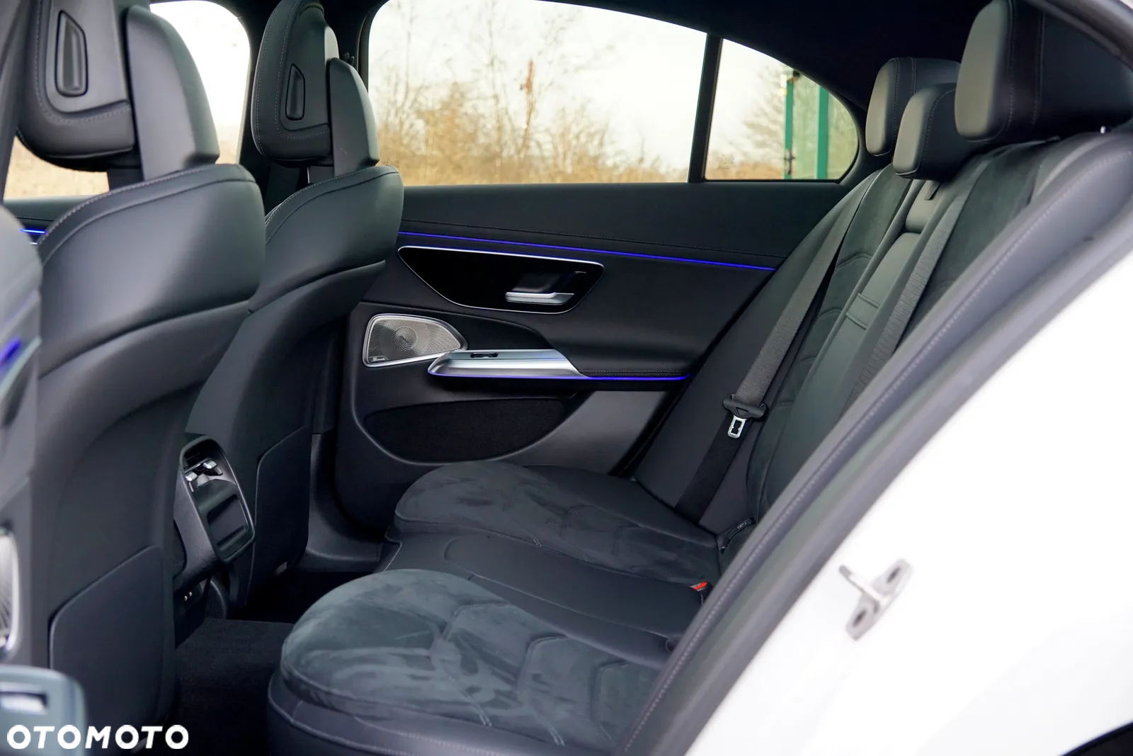 Mercedes-Benz Klasa E 220 d 4Matic 9G-TRONIC Edition AMG Line - 21