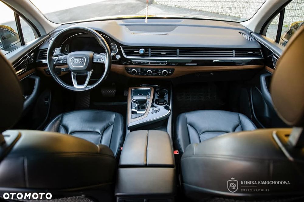 Audi Q7 3.0 TFSI Quattro Tiptr - 11