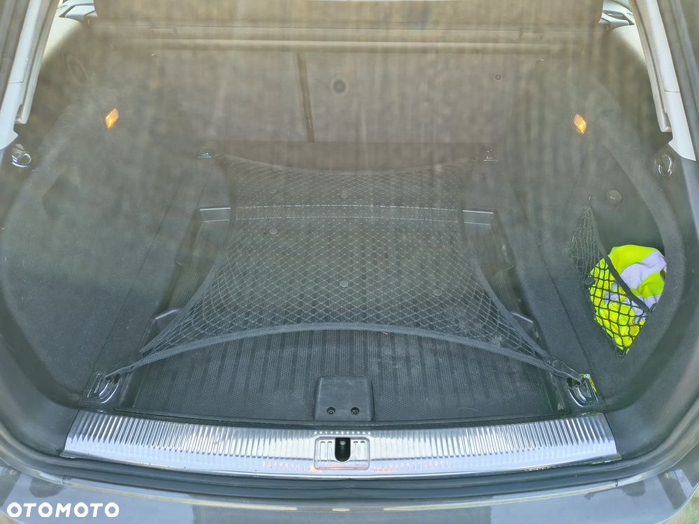 Audi A4 Avant 2.0 TDI Quattro - 8