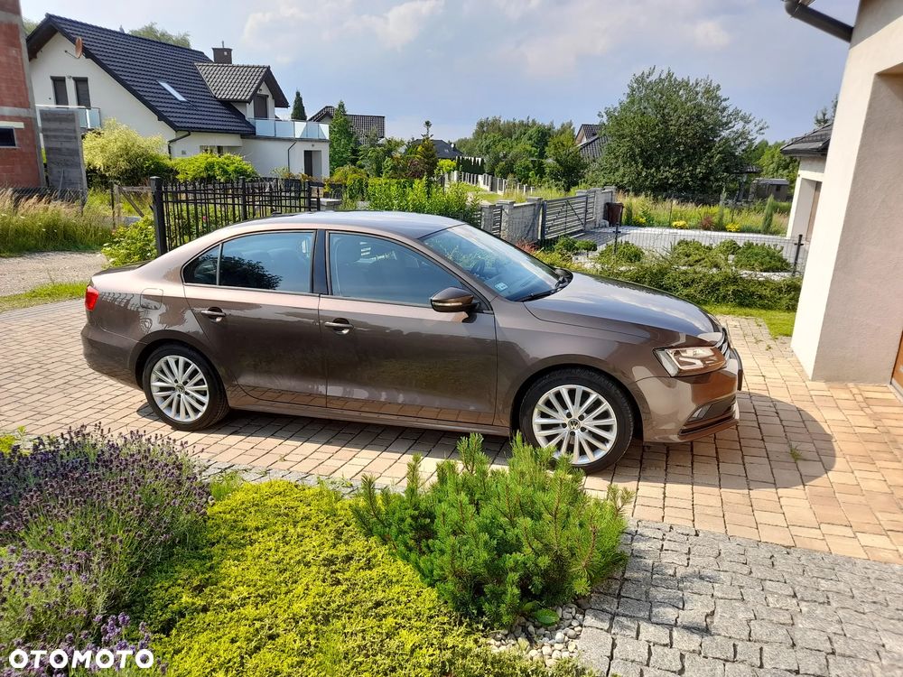 Volkswagen Jetta 1.2 TSI BMT Comfortline - 5
