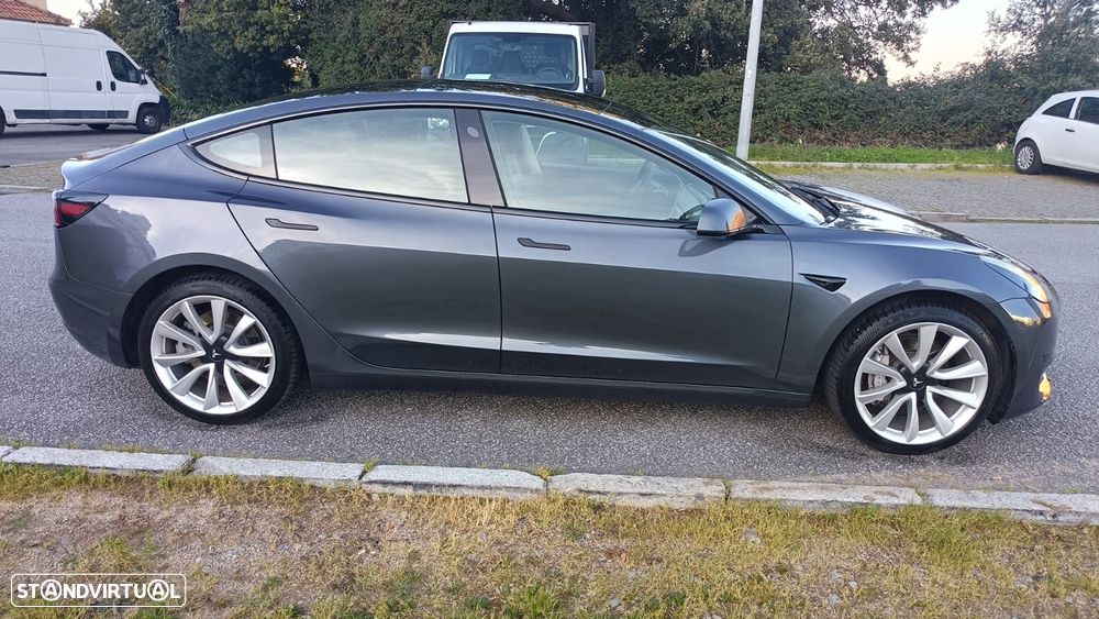 Tesla Model 3 Standard Range Plus RWD - 1