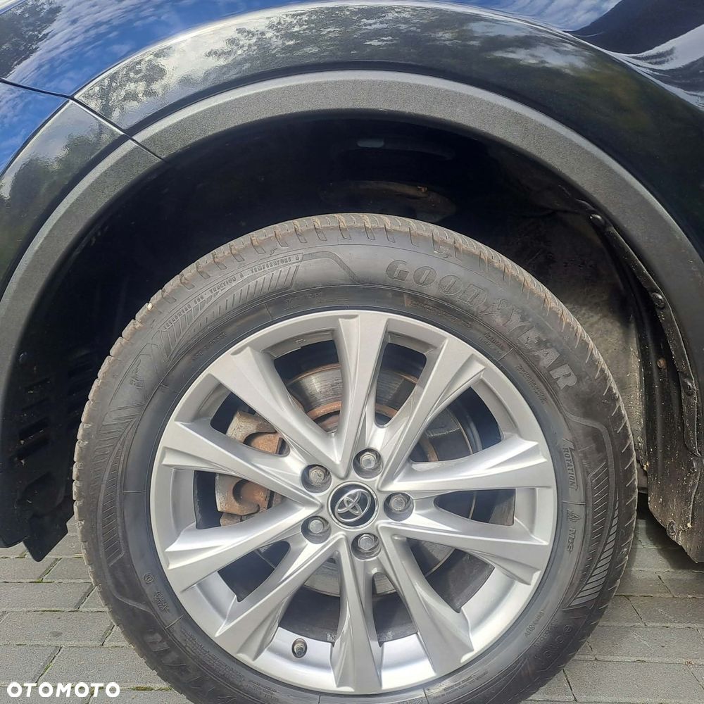 Toyota RAV4 Hybrid Premium 4x4 - 28