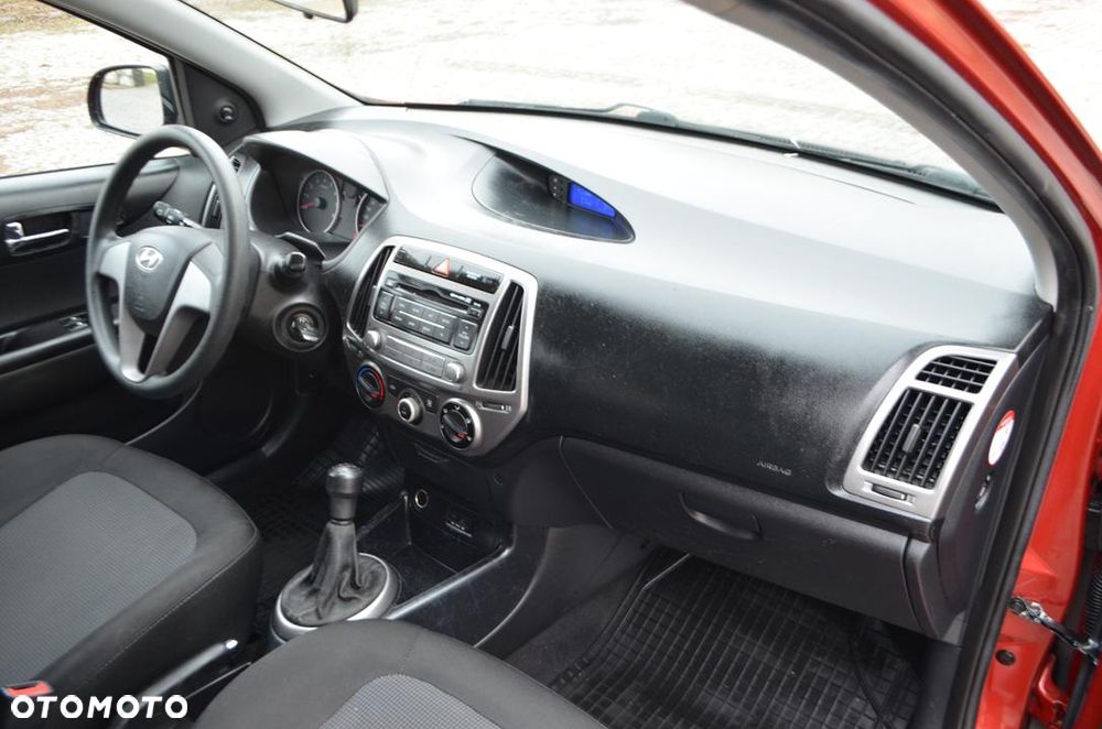 Hyundai i20 1.25 Comfort - 20