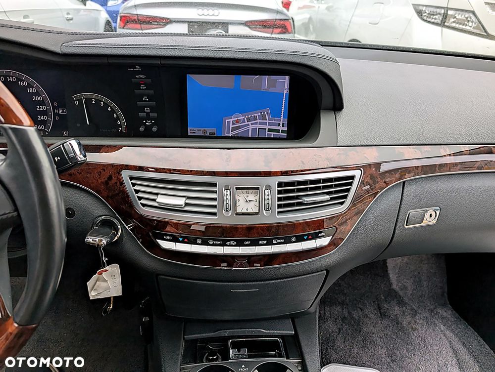 Mercedes-Benz Klasa S 500 7G-TRONIC - 22