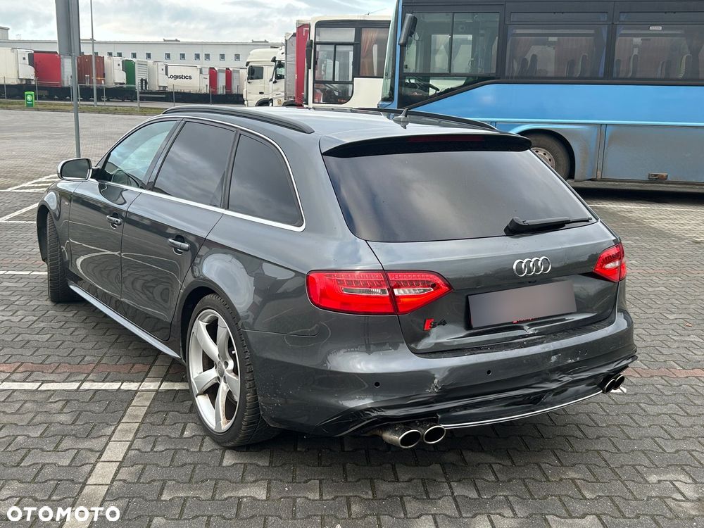Audi A4 Avant - 5