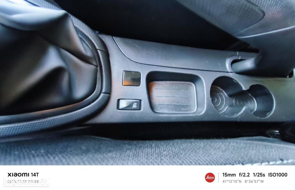 Renault Clio 1.2 16V 75 Collection - 28