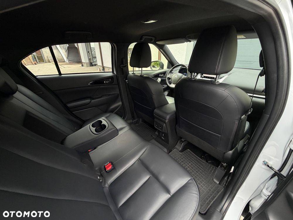 Mitsubishi Eclipse Cross 2.4 PHEV Invite Plus - 12
