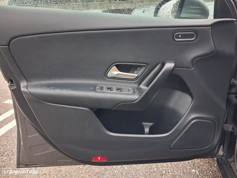 Mercedes-Benz A 200 Standard - 8