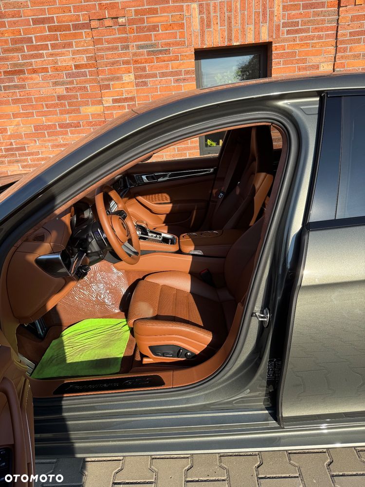 Porsche Panamera GTS - 17