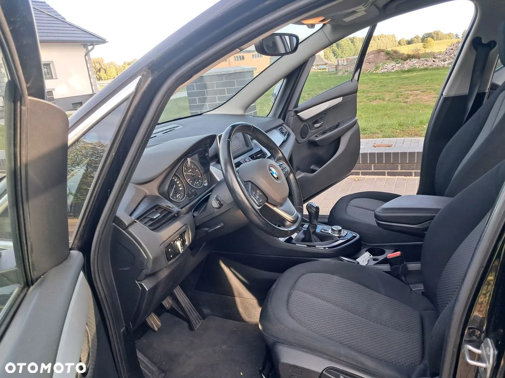BMW Seria 2 216d Active Tourer Luxury Line - 11