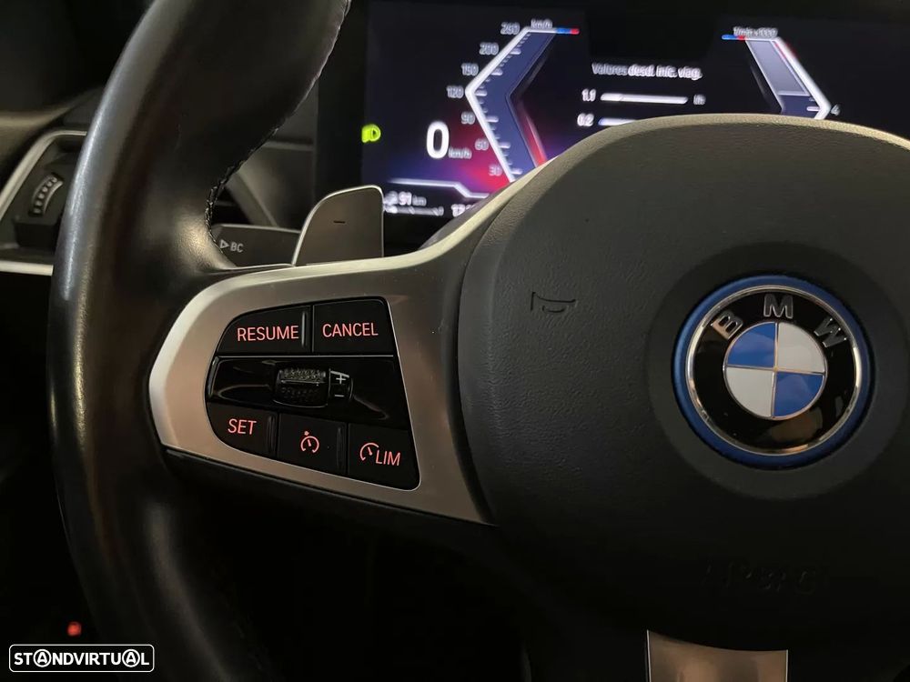 BMW 320 e Pack Desportivo M Auto - 22