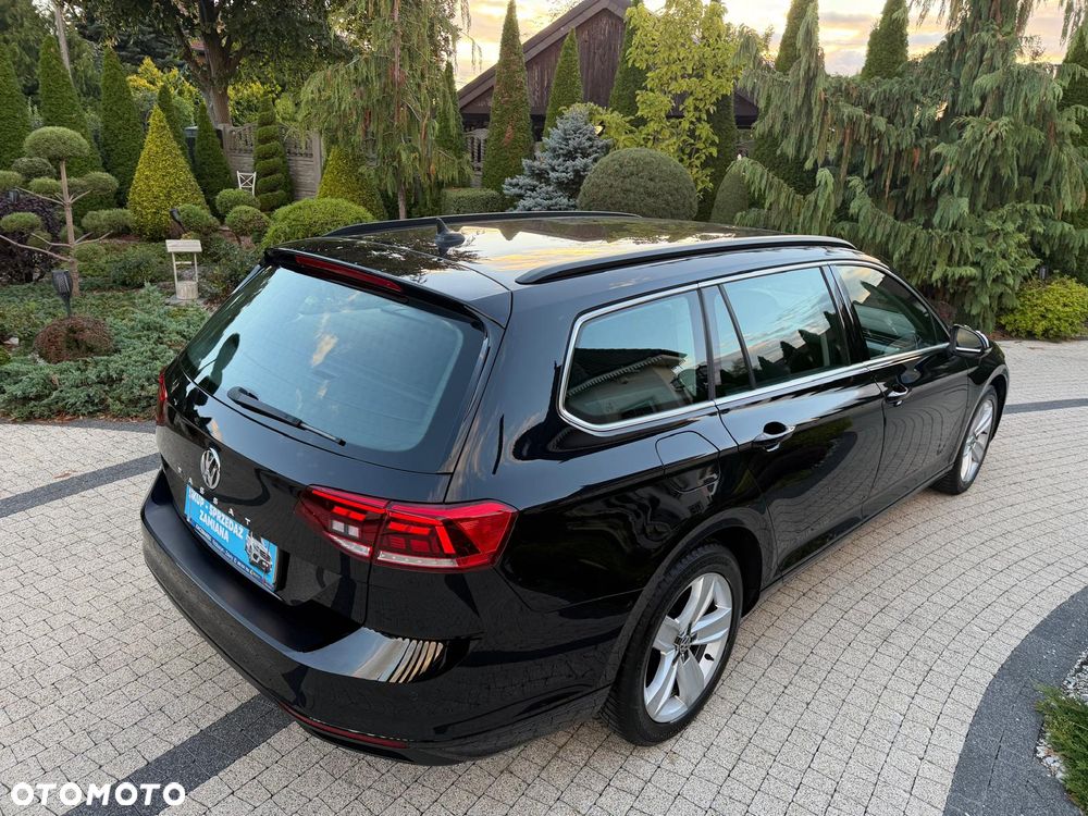 Volkswagen Passat 2.0 TDI SCR DSG Comfortline - 3