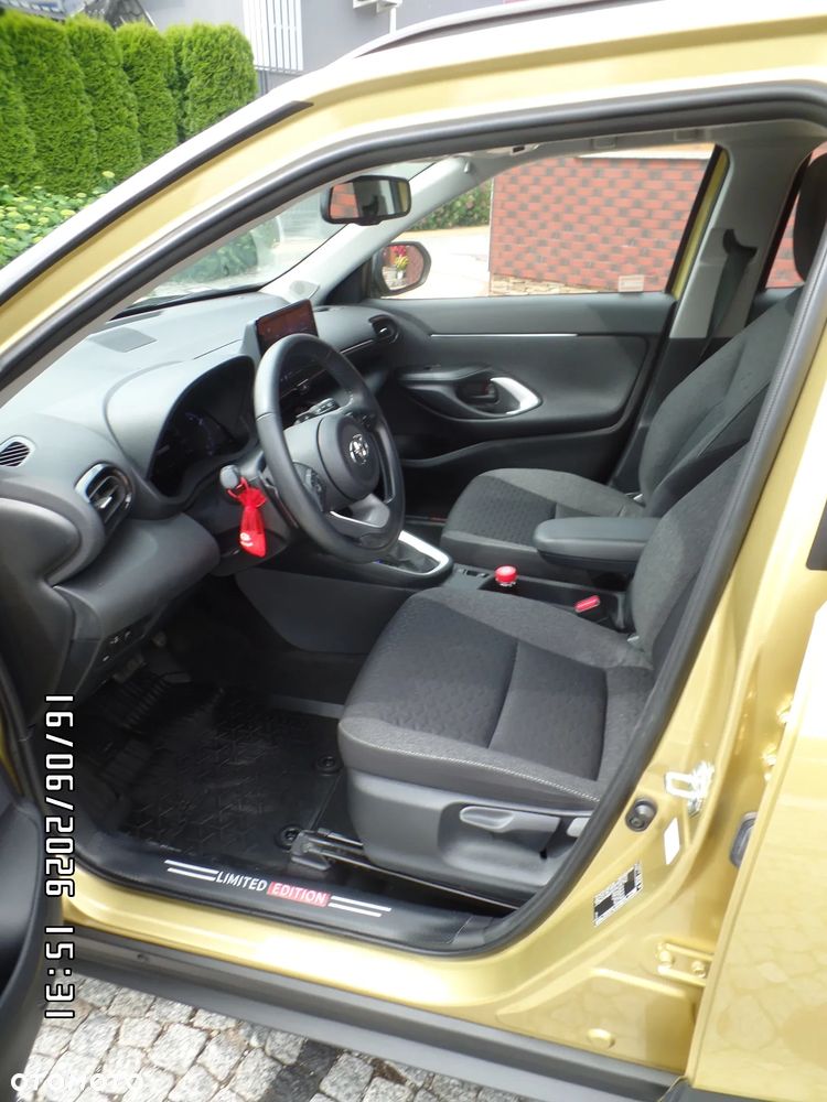 Toyota Yaris 1.5 Comfort CVT - 9