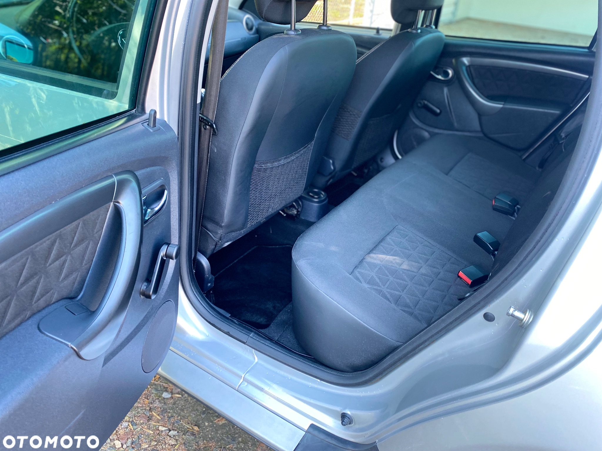 Dacia Duster 1.6 Laureate - 12