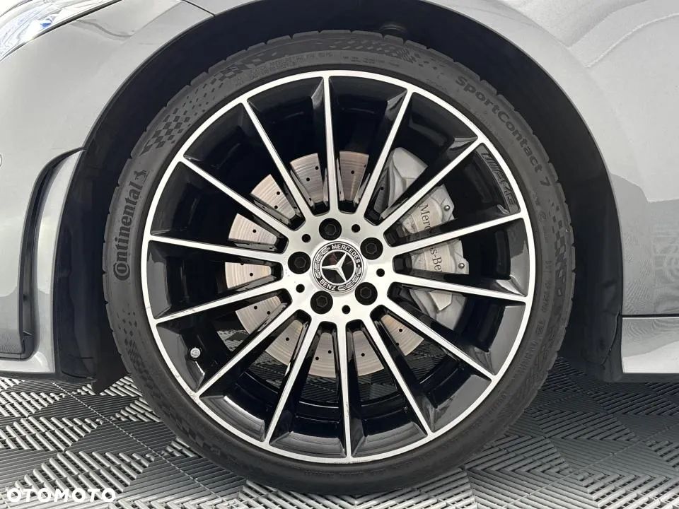 Mercedes-Benz CLS 350 9G-TRONIC AMG Line - 9